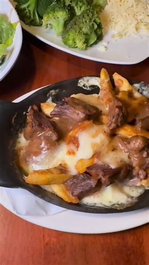 New Special Alert 🚨 Short Rib Poutine is just what you need! Slow braised short rib over our pub fries with melted cheese curds and our Guinness gravy. Available for dine in, take out, or on DoorDash! • • • #dinner #dinnerspecials #kph #hamilton #nj #killarneys #killarneyspublickhouse #shortrib #fries #shortribpoutine #gravy #yum #weekend | Killarney's Publick House