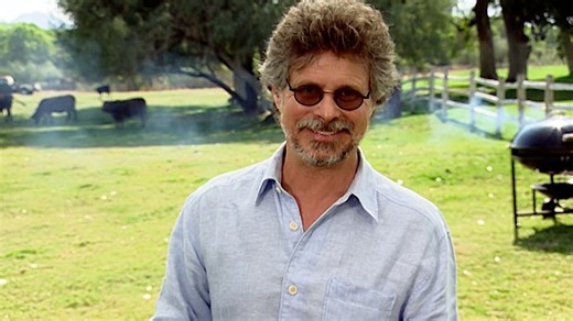Primal Grill With Steven Raichlen S01:E01 - Smoke Screen