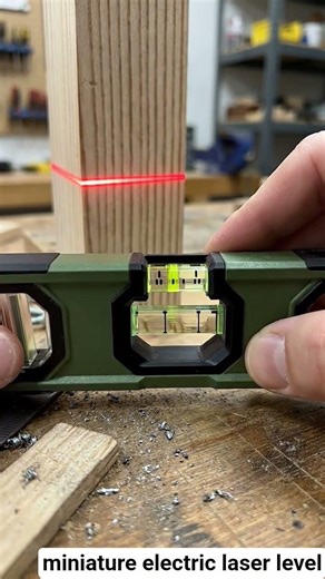 Miniature electric laser level