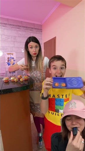 Magic box makes YUPI burger disappear ⁉️