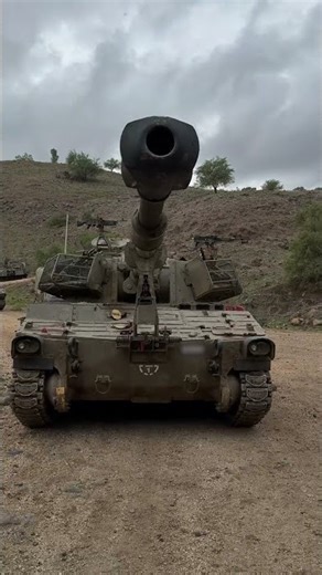 Watch The IDF Artillery Corps Training on the Northern Border