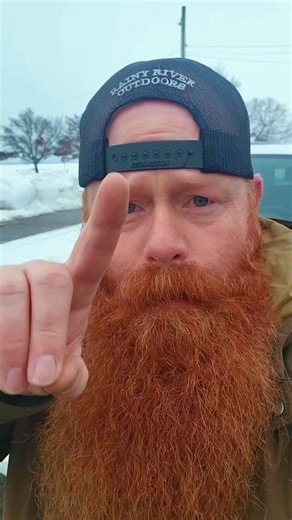 I Trimmed My Beard Before Ending Up in an Influencer Video If you’ve been on TikTok lately, you’ve seen influencer culture everywhere. People filming everything for views and engagement, turning real life into content. I trimmed my beard so I look like a content creator on TikTok not someone about to end up in a performative kindness video with sad music and a ring light. This is real life versus social media. No clout farming. No virtue signaling. Just authentic content. #influencerculture #rea