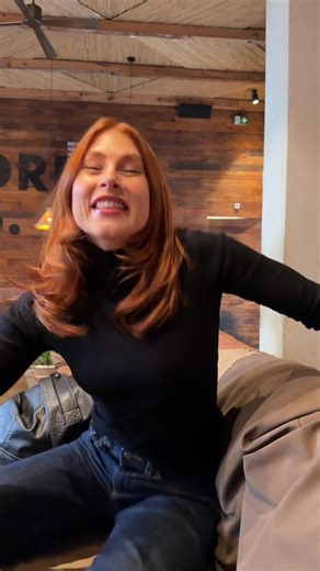 Escolas em 2033 be like 👀👀