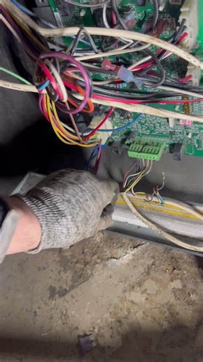 Daikin furnace E5 code, blown fuse. Full troubleshooting #hvac