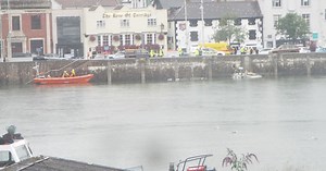 Live updates as boat sinks in Bideford