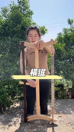 When tradition meets talent 🌿 This 90-second video shows how a Chinese artisan transforms wood into a functional work of art. #handmade #diy #woodworking #craft #traditional #carpentry #carpenter #asmr #rurallife | Ling Li