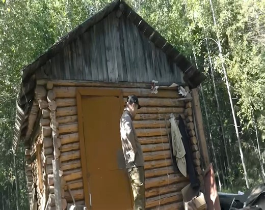 Revamping an abandoned log cabin located deep in the woods | Ｍｏｏｎ Ｍｏｏｎ