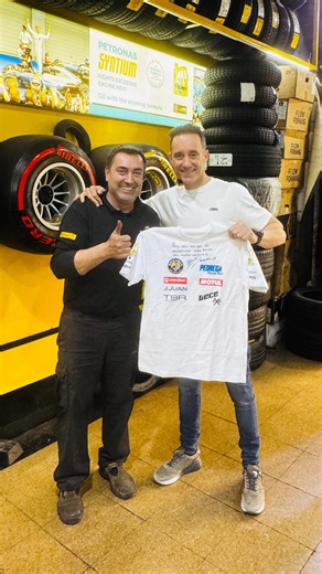 Gerard Farrés on Instagram: "[ESP] De visita a ver Albert y a todo el equipo de @neumaticoshnosrojas ¡Por cierto! Como siempre con el crono😂😂 tiempazo!!!💪🏼💪🏼 ¡Gracias! @albertderojas [CAT] De visita a veure a l’Albert i tot l’equip de @neumaticoshnosrojas Per cert! Com sempre amb el crono 😂😂 quin súper temps!!! 💪🏼💪🏼 Gràcies! @albertderojas [ENG] Visiting Albert and the whole @neumaticoshnosrojas team By the way! As always with the stopwatch 😂😂 what a time!!! 💪🏼💪🏼 Thanks! @alber