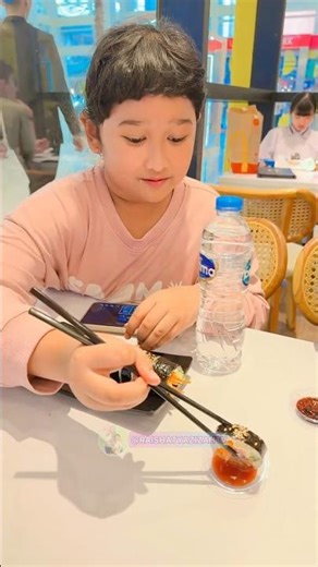 RAISHA EATING KIMBAB #shorts