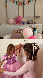 CONCOURS @disneyfr 💎👑🎀 C’est la fête avec les Princesses Disney ! 👑✨ À cette occasion, on vous propose un lot extraordinaire pour organiser votre propre fête royale à la maison ! Pour participer : - ⁠ ⁠⁠me suivre et suivre @disneyfr - ⁠ ⁠me dire quelle est votre Princesse Disney préférée en commentaire ET mentionner des amis (1/commentaire) 👑 - ⁠ ⁠bonus : partagez le concours en Story pour doubler vos chances ! Fin du concours, le 12/09 🎀 Bonne chance ! Et pour organiser votre propre fête 