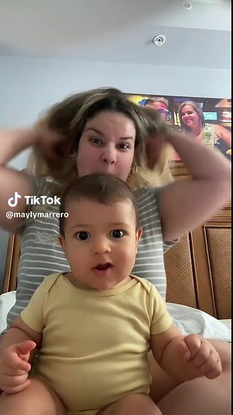 Mi Bebe: Comic Moments of Love and Humor