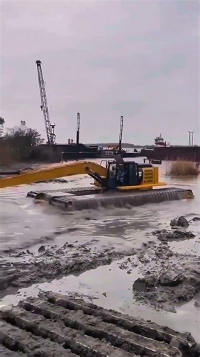 Eskapator viral #excavator #sopir #tenggelam