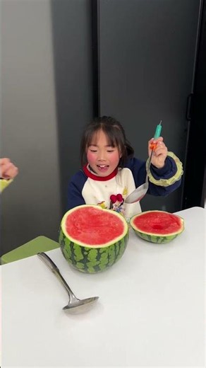 Cool Items! Eating watermelon, this makes it twice as effective!