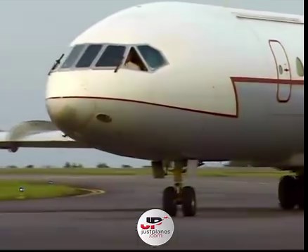 ✈️ Caravelle Air to Air filming in Gabon (1999) | Just Planes