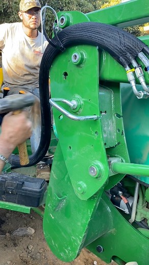 56K views · 1K reactions | Instalando Parte 3 藺 cargador frontal...