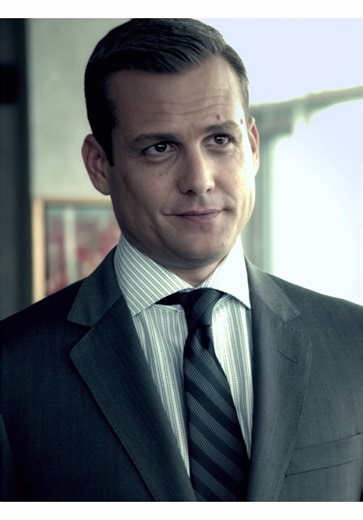 Harvey's Insightful Powerpoint Presentation Breakdown