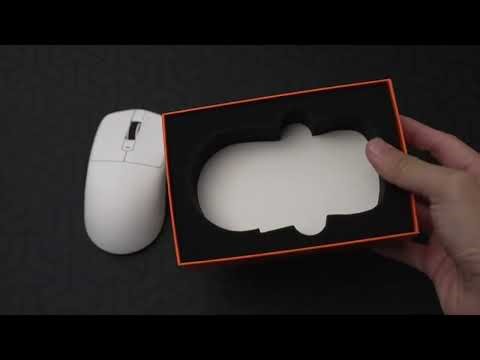 RK ROYAL KLUDGE M3 PAW3950 souris de jeu 47G léger Tri-mod