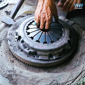 Repairing An Old CAR Clutch | Voov Auto Repair