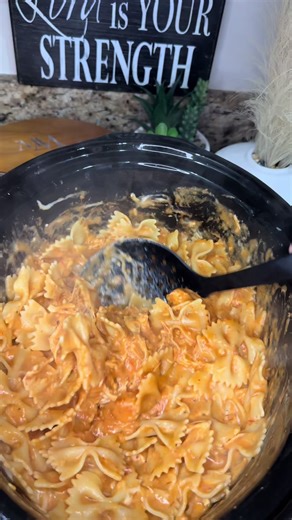 Easy Crockpot Chicken Pasta Recipe for Cozy Dinners