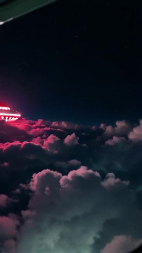 UFO Encounter in the Clouds: A Close Look at the Mystery
