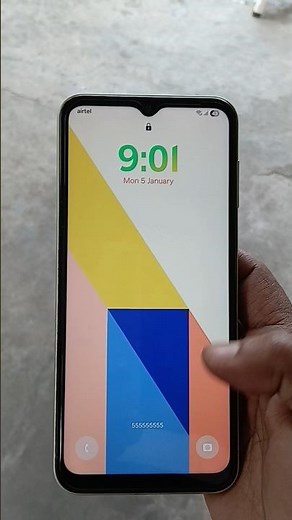 One UI lock screen contact information #shorts