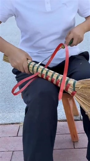 Dried Flowers Wholesaler on Instagram: "We are not selling products to you, but take natural beautiful things and happy life to you! Enjoy the nature together! #3hlink #Lavender #palmleaves #driedflowers #3hlinkflower preservedflower bohodecor pampasgrass hydrangea homedecor weddingdecoration babybreath handmadecrafts hoteldecor luxurydecor flowerbouquet flowerboxes flowerbouquets hydrangeas christmasdecor christmasflowers preservedtree witchbroom christmas driedflowerwholesale cassiacinnamon am