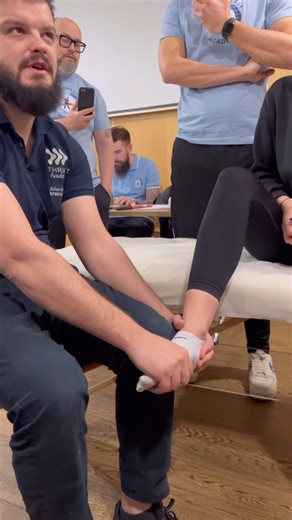Cuboid Bone HVLA Manipulation in Sitting by Adnan Kojić PT live in Ljubljana - Slovenia 🇸🇮 @physioverseacademy @paulacotic | Adnan Kojić