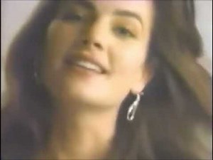 Clairol Nice N Easy 1993 Commercials with Terry Farrell and Julia Louis-Dreyfus