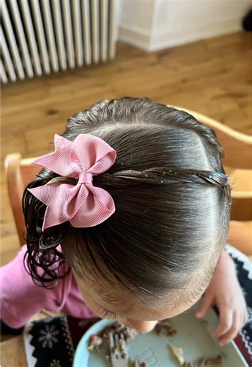 #creatorsearchinsights peinado fácil hermoso y rápido para niñas. Toddler hairstyle #toddlerhairstyles #peinadosfacilesyrapidos #kidshairstyles #peinadobebe
