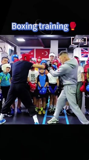 #boxingtraining🥊 #coordination #boxing🥊 #punch #fightingskills #combat #fyp