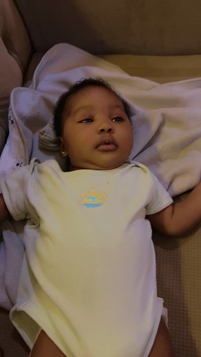 And my little niece has gone back to her base i missed her so much, mommy Success when are bringing my baby back to us… Happy new week lovelies may our week be as beautiful as this innocent creature…. | Grace Ime