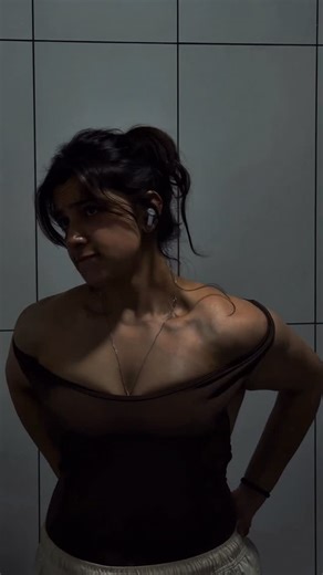 Niyati Yadav on Instagram: "💀 . . . . . . Boss , Face card, Physique, Smile , Strong, Strength, Pretty, Strong, Back, Traps, Viral, Trending, Trend, Best, Fitness, Gym viral, For you page, Girl, Gym, Dual Personality, Split Personality, Motivation, Smile, Workout, Flex, Muscles, Trending, Trend, Confess your love, Flex, Muscle, Pump, Flex, Gym, gym girl, outside gym, girl, motivation, Saviour, man, girl, herself, muscles, flex, gym, gym girl, motivation, gym motivation, trending, viral, tor you