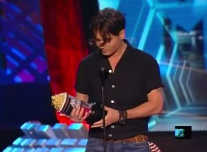 Johnny Depp wins his nomination at MTV Movie Awards, 2008. #fyp #foru #foryou #foryoupage #4u #parati #johnnydepp #brendanfraser