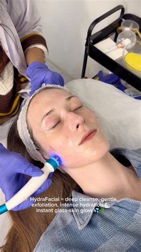 Zarpash Khan on Instagram: "O2-derm oxygen facial + glow drip @zarpashaesthetics"