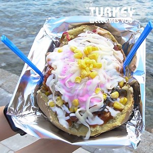 2.6M views · 10K reactions | The perfect Turkish snack for those visiting Istanbul on an empty stomach  | Taste Lab | Facebook