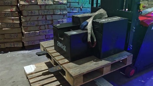 Autonomous AGV Forklift in Warehouse Environments | Akuros (Xiamen) Energy Technology Co., Ltd. posted on the topic | LinkedIn