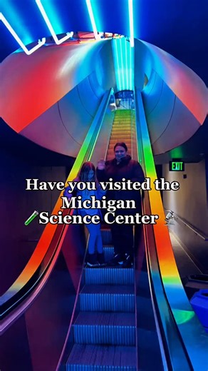 🧫 Are you looking for something fun to do this week? Check out one of our favorite places to visit Michigan Science Center in Detroit. 🔬 Enjoy hundreds of interactive activities and exhibits 🪐 Visit the all NEW 🆕 planetarium (reserve a time) 🎟️ I recommend buying a membership to get the best value! Parking is nearby behind the building. Stay cozy and warm inside the Michigan Science Center #michiganmom #michigan #metrodetroit #detroit | Michiganmomofone
