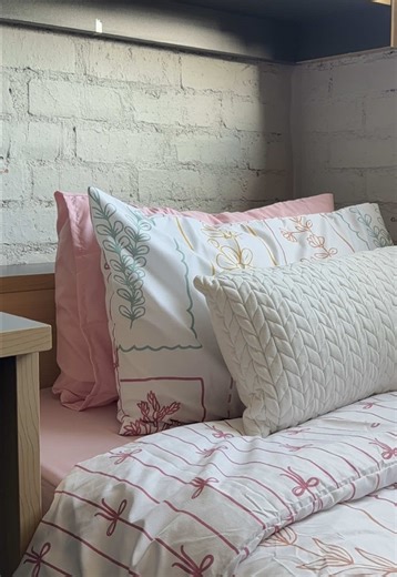 Exciting University Life: Room Tour and Move-In Day!