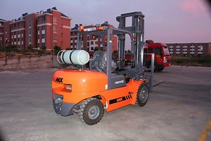 [Hot Item] 4tons LPG Forklift with Fork Positioner
