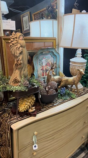 A woodland wonderland has my heart this year 🐿️🌲 Cozy textures, forest friends, and all the earthy tones that make Christmas feel warm and nostalgic. | Refind