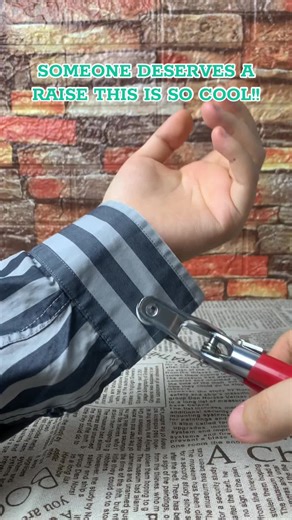 Simple Tool for Snapping Buttons