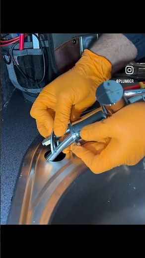 Easiest Way To Replace A Kitchen Mixer Tap #plumbing #kitchentap #tap #mixertap #faucet