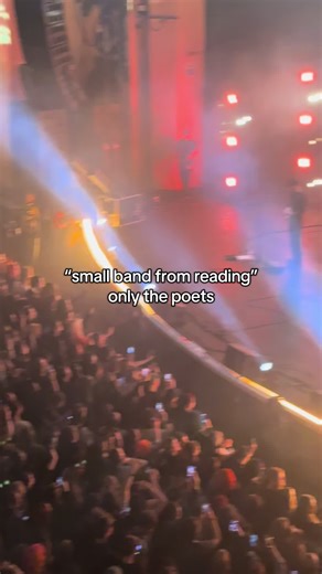 …at their sold out headline show to 5000 people at Brixton Academy 🤩 so proud of these guys, and to be from the same town as them #berkshire #onlythepoets #concerttok #onlythepoetsuk #livemusic