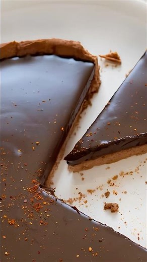 Chocolate Caramel Tart with Espelette Pepper 😍