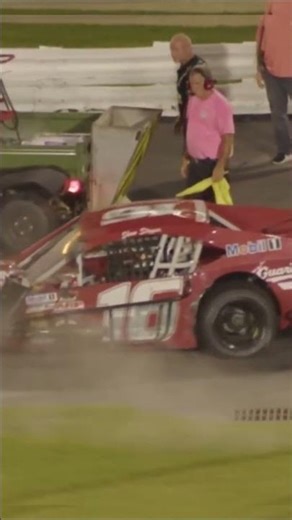 😳 The craziness of Bowman Gray Stadium returns to action this Saturday Night!