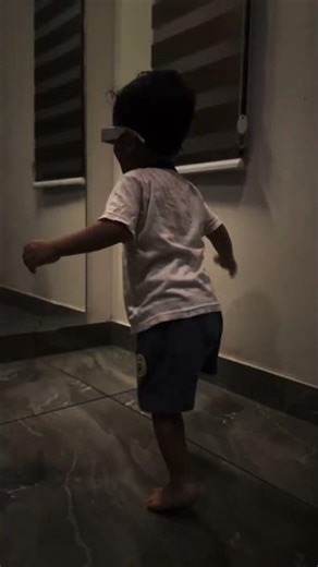 Mini dance boss 😎 #dance #youtubeshorts #cutebaby #trending