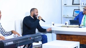 33K views · 857 reactions | ጌታም አለ ከአጠገቤ | Desuye Hebib | Facebook