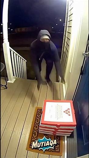 Pizza Thief vs. SAUCE EXPLOSION 🍕💥