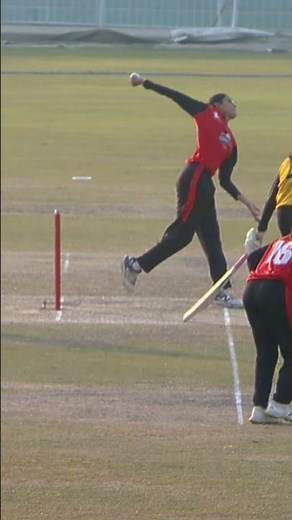 Sidra Amin stumped by Sidra Nawaz to end 75-run stand 🧤 #BackOurGirls M2U1K