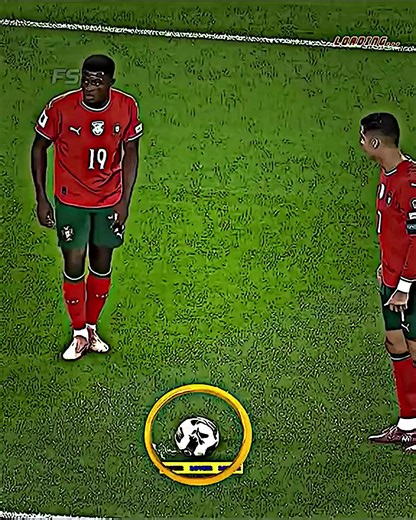 ‏لحظات عدم احترام كريستيانو 😕💔 #حسوني_ديبروين⛎ #فرينكيون💎🔥